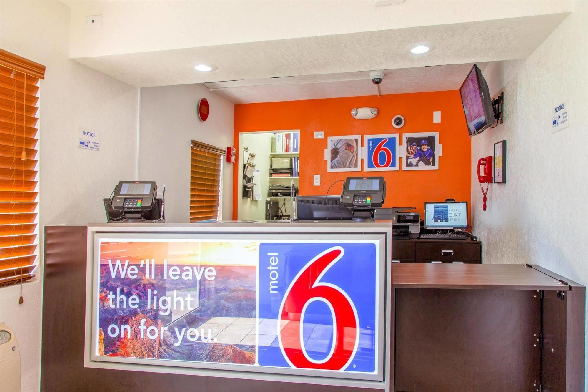 Motel 6-Phoenix, Az - Airport - 24Th Street ภายนอก รูปภาพ