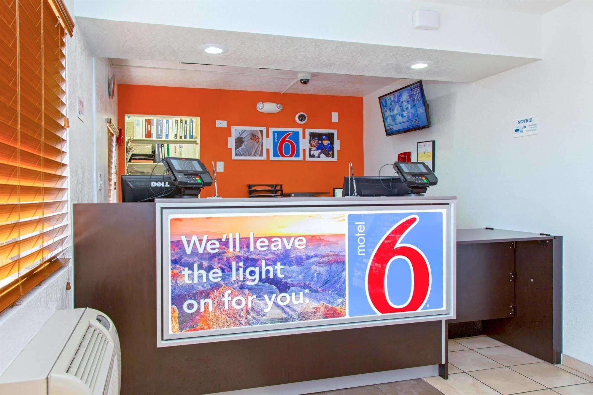 Motel 6-Phoenix, Az - Airport - 24Th Street ภายนอก รูปภาพ